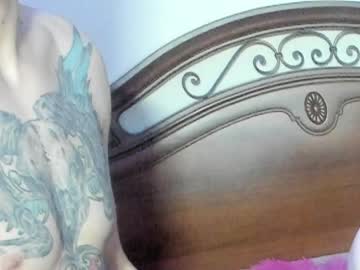 Cam for meowly_girl