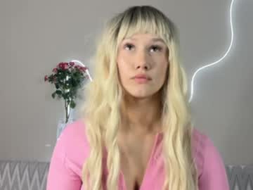 Cam for innocent_hanna