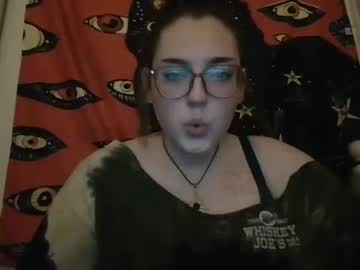 Cam for queensquirtfreak