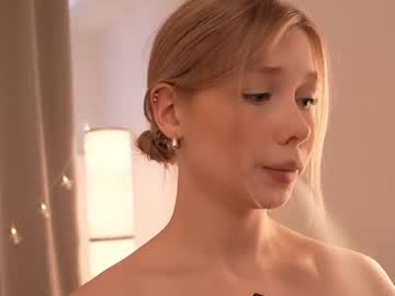 Cam for april_blush