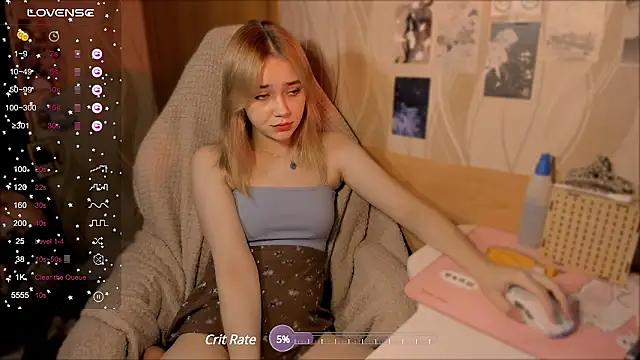 Stripchat sex cam ReealBlondee