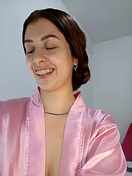 Stripchat sex cam yesii_hot
