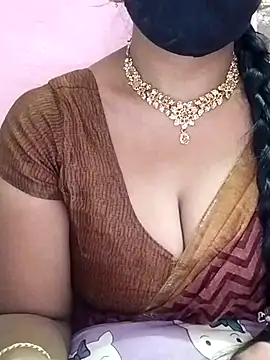 Stripchat sex cam Tamilpriyaa