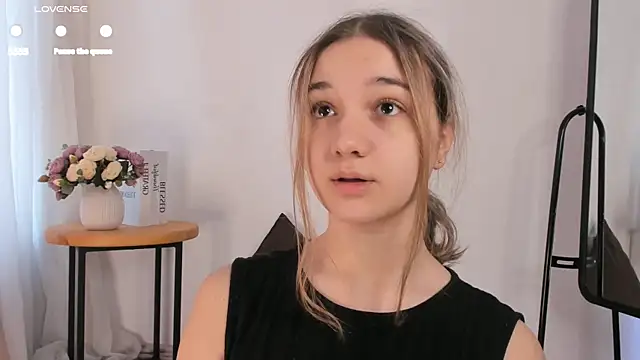Stripchat sex cam LindaEvory