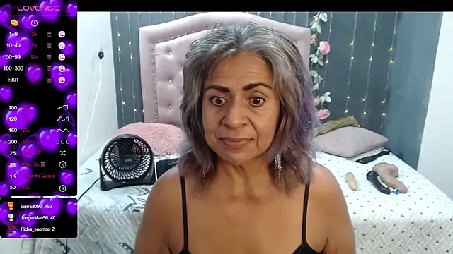 Stripchat sex cam lalisha_96