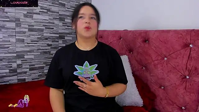 Stripchat sex cam skyhotgirll