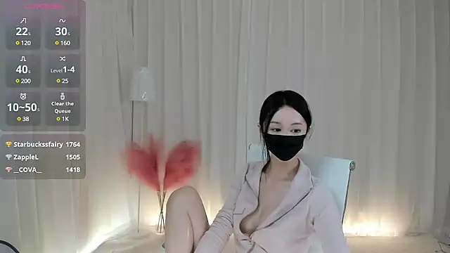 Stripchat sex cam 33bellla333