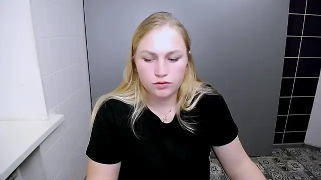 Stripchat sex cam MissKaina_