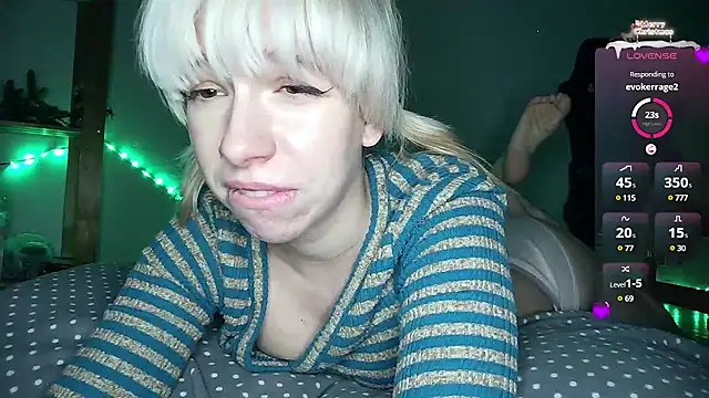 Stripchat sex cam cruellagoth666