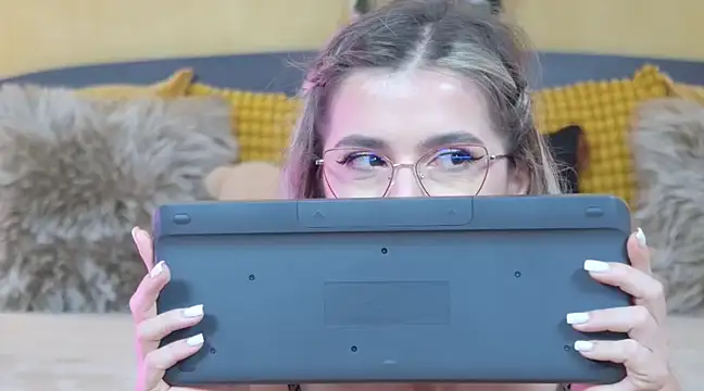 Stripchat sex cam Sarah-Hart